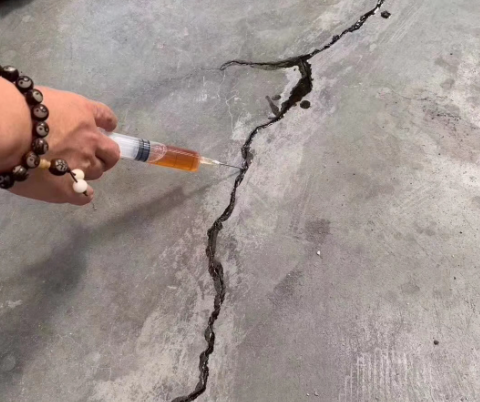 临夏混凝土裂缝修补技术详解​